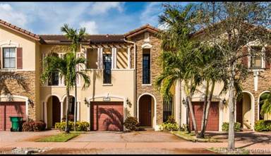 Main picture of 10265 NW 32nd Ter