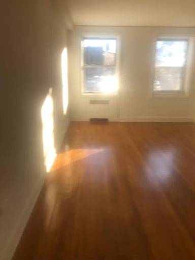 Main picture of Larchmont Acres Apartments