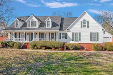 Main picture of 741 Harvest Rd