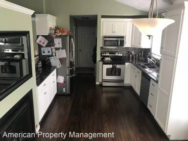 Main picture of 157 S Dartmouth Dr