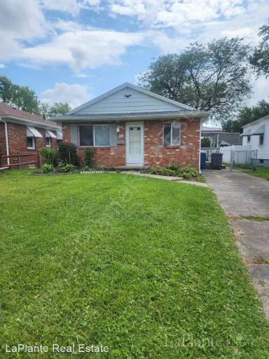 Main picture of 130 Orville Dr