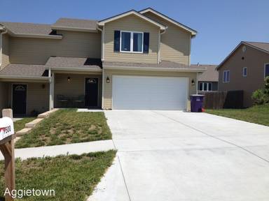 Main picture of 500 Highland Ridge Dr