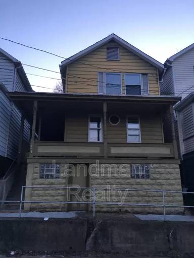 Main picture of 821 Prospect Ave