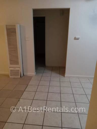 Main picture of 3442 Santa Fe Ave