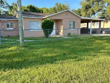 Main picture of 4246 Minoso St