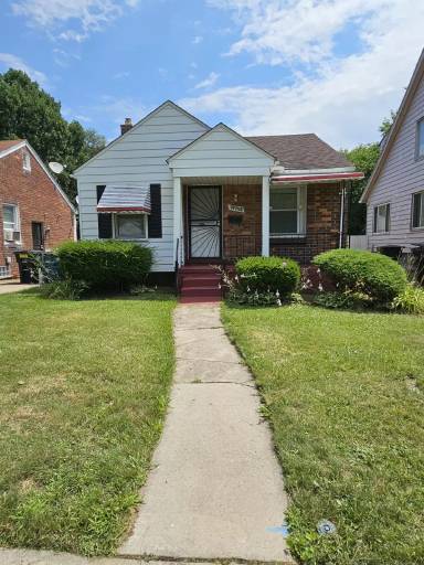 Main picture of 19958 Greenlawn St