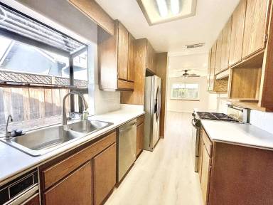 Main picture of 1540 Santa Monica Ave