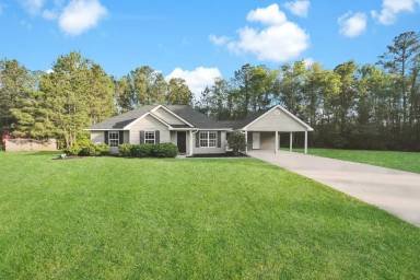 Main picture of 396 Abbey Dr