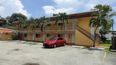 Main picture of 2247 Polk St