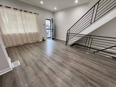Main picture of 1939 S 21st St