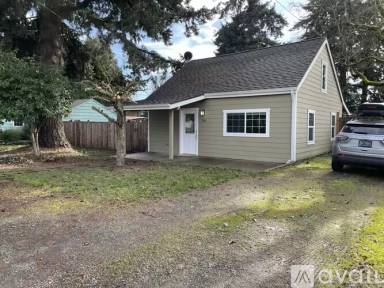 Main picture of 220 Ruby Ave