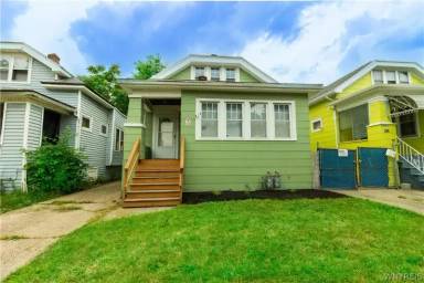 Main picture of 570 Eggert Rd