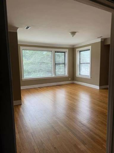 Main picture of 7607 S Normal Ave