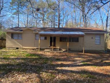 Main picture of 2615 Hillside Dr