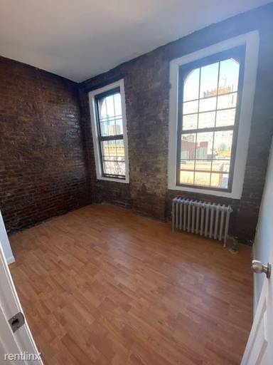 Main picture of 346 East 13th St