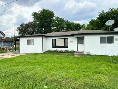 Main picture of 3329 Stassen St