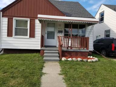 Main picture of 674 Park Ave