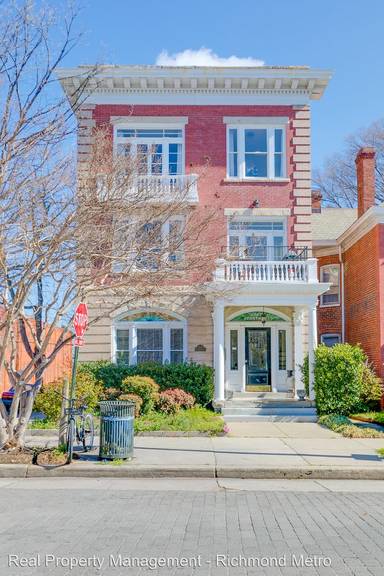 Main picture of 2042 W Grace St