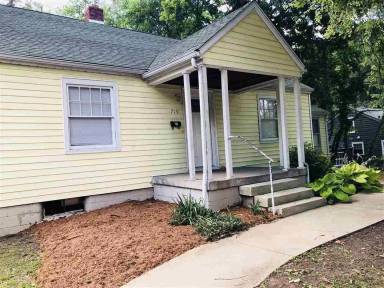 Main picture of 703 N Washington St