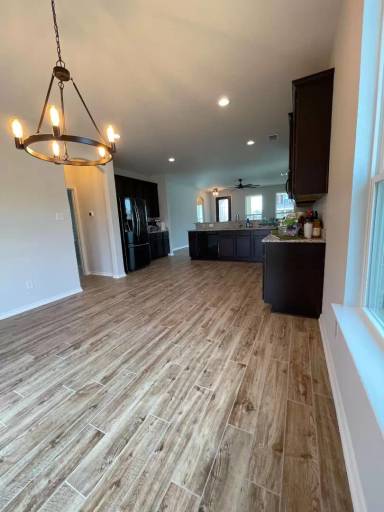 Main picture of 1409 Ellis Ln