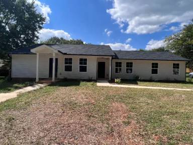 Main picture of 1217 Collins Dr