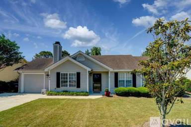 Main picture of 305 Hixon Pl