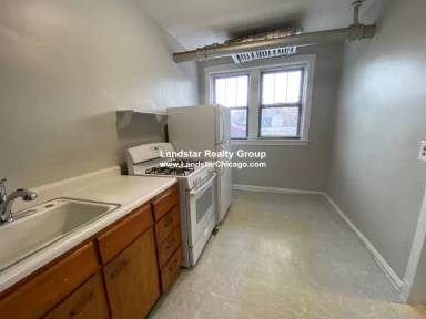 Main picture of 3222 N Karlov Ave
