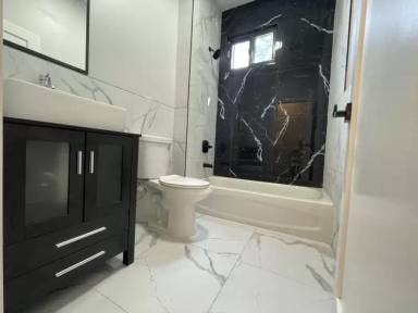 Main picture of 226 Roseville Ave