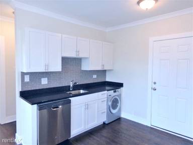 Main picture of 4216-4226 N Clark St