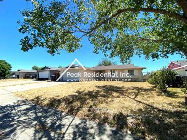 Main picture of 7549 32nd St