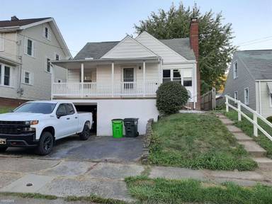 Main picture of 206 Wise Ave NE