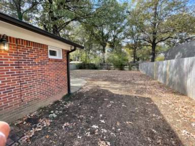 Main picture of 1653 Colonial Rd