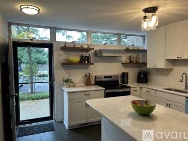 Main picture of 1346 4th St SW