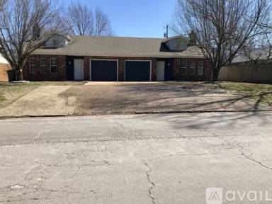 Main picture of 1121 S 26th St