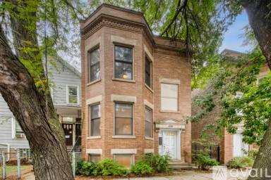 Main picture of 1446 W Diversey Pkwy