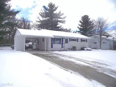 Main picture of 968 Kendalwood St NE