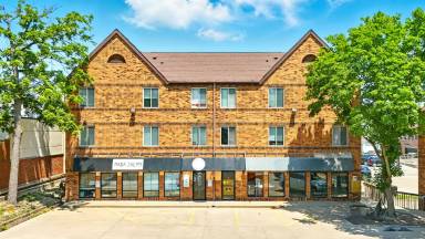 Main picture of 216 E Market St