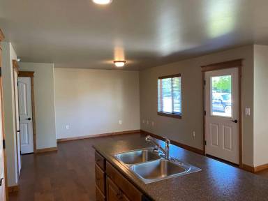 Main picture of 2935 Warbler Way