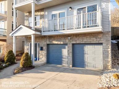 Main picture of 2202 Riverside Dr
