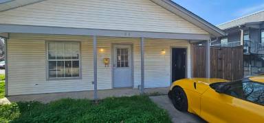 Main picture of 501 Mounts Ave