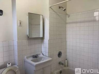 Main picture of 698 Cleveland St