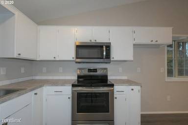 Main picture of 7721 NE 109th Ct