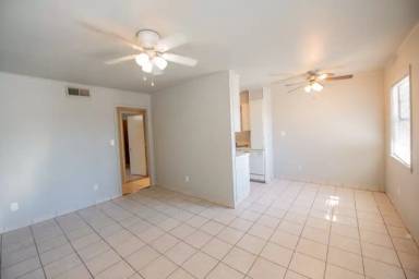 Main picture of 525 S Duncan Ave