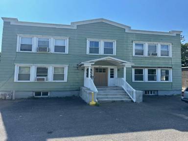Main picture of 742 Riverside Dr