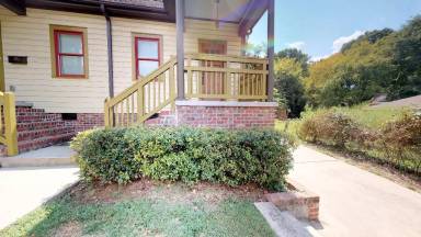 Main picture of 1555 Merriman Ave