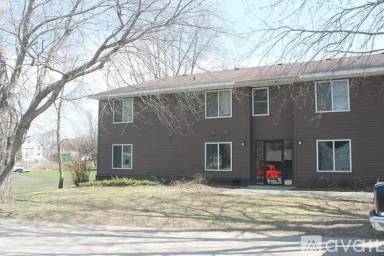 Main picture of 413 3rd St N