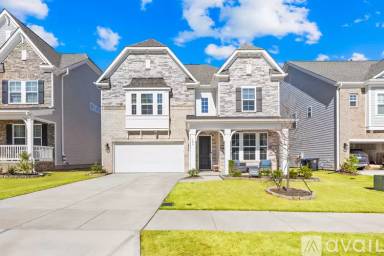 Main picture of 104 Winterberry St