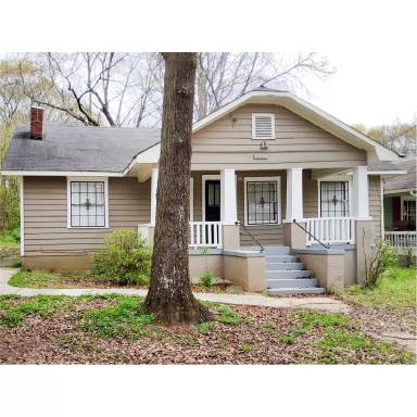 Main picture of 1946 Browns Mill Rd SE