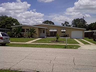 Main picture of 2480 Deedra St