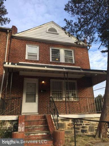 Main picture of 1 N Ellamont St